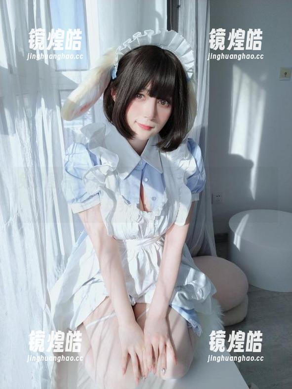 白银81 免费图片大赏:白银81和她的吉他妹妹,真是养眼又迷人!