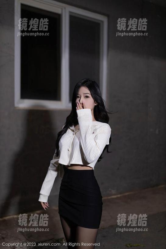 秀人网-ALICE梁紫轩 秀人网 - 黑白写真是怎样炼成的?看看ALICE梁紫轩的美图就知道!