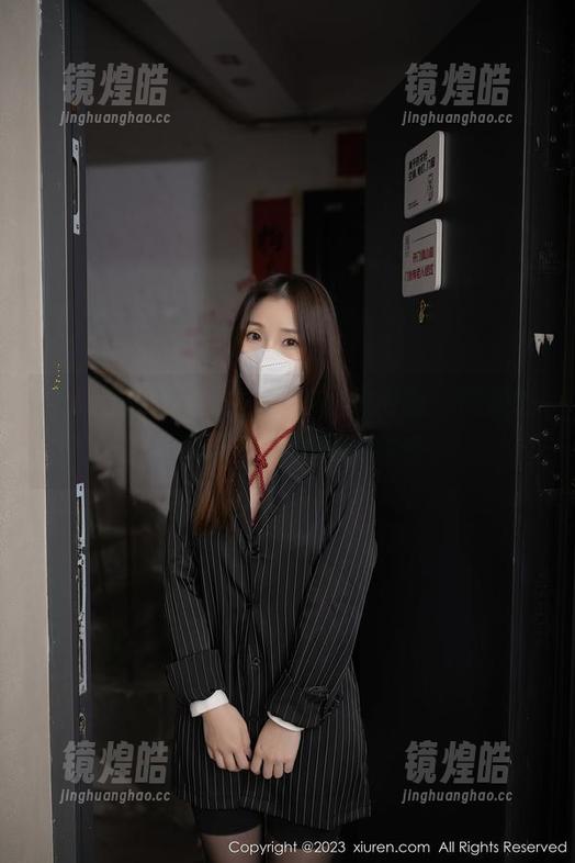 秀人网 - 李七喜白丝作品集更新，满满的视觉享受，心里啧啧称奇。