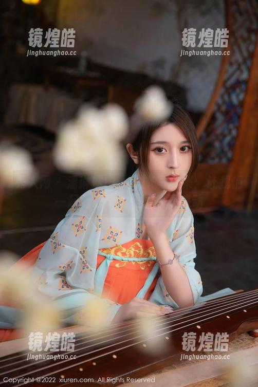 秀人网-潘琳琳ber 秀人网 - 潘琳琳ber的JK写真集:让我们一起为青春的校园故事感动