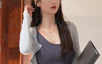 秀人网 - 护士不仅要救人，葛征Model的写真更新让我觉得她也会俘获心