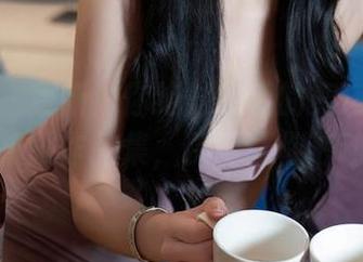 秀人网 - 更新！你绝对想看的麦琪绫冰激淋校服作品集，保证让你心动！