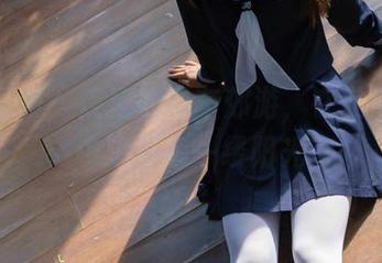 稚乖画册 - 夜夜的单车郊游，在私房写真中追寻每一缕阳光