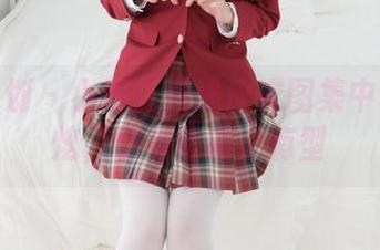 紧急企划 - 小恩在在线皮衣图集中玩转酷炫，既有保暖又有型