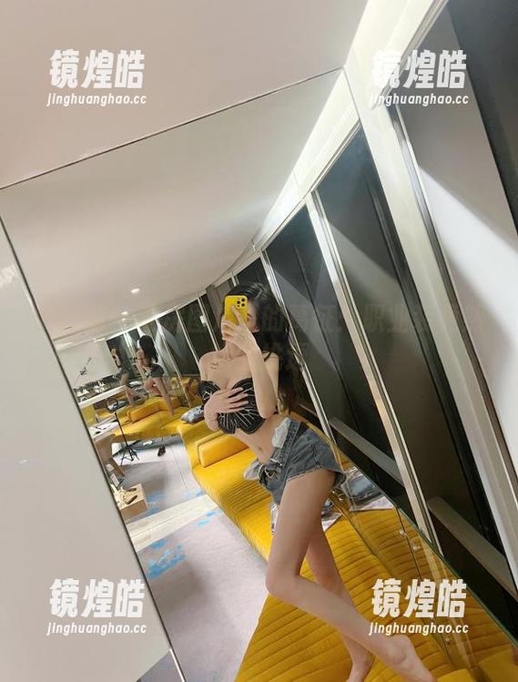 葛征 微密圈 - 私房图片里的葛征:职业装竟然如此挑逗