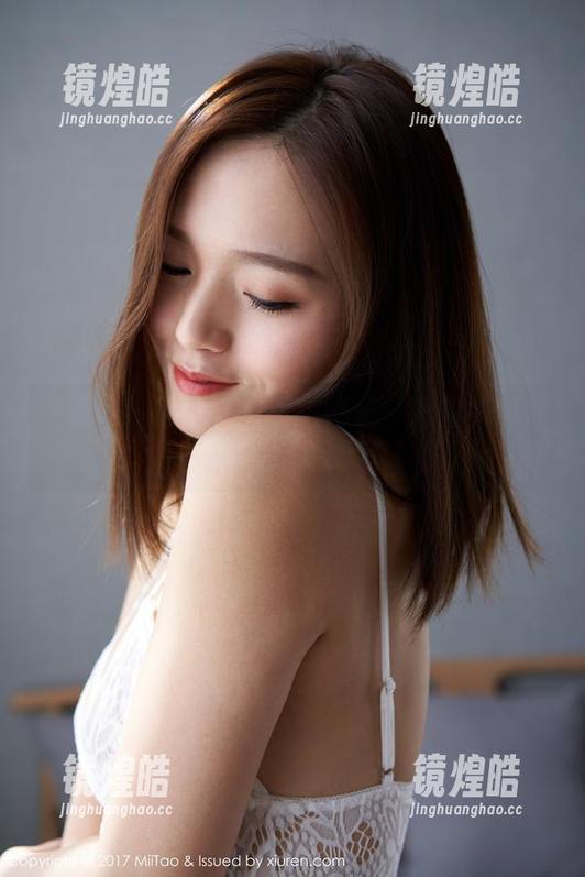 蜜桃社 - 无圣光写真大揭秘：冰露如何在海边美得不留情面！