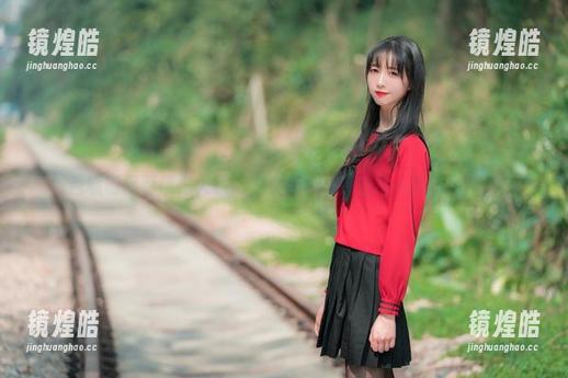 西呱呀呀呀带你入镜：少女秘密与那些动人的cos瞬间