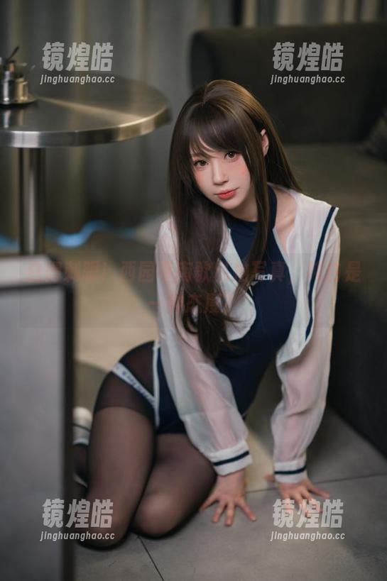 西园寺南歌 白得刺眼!西园寺南歌私拍写真,纯白是一种态度?