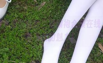 静静欣赏西尔酱的兰草旗袍合集在线，有种说不出的魅力！