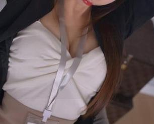 原图来袭！雪琪SAMA的毛衣少女，简直是冬天的暖心包，快来一起分享这种温暖！