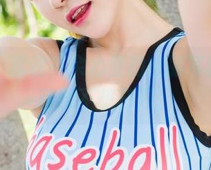 魅妍社 - 就这？余心曼的校服写真，连眼睛都不想移开。